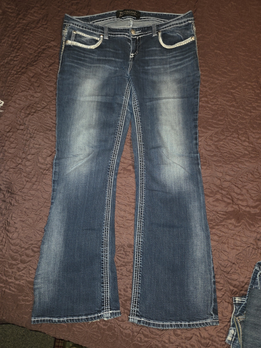 Maurices Premium Women's Embroidered Back-Pocket Jeans Sz 18